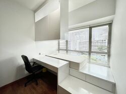 Trevista (D12), Condominium #574648731